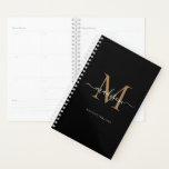 Modernes Schwarzes Gold Monogram Eleganter Skriptn Planer<br><div class="desc">Moderner Black Gold Monogram Eleganter Script Name Planner</div>