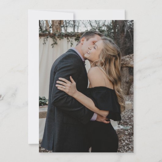 Modernes schwarzes Overlay 2 Fotos versprechen Neu Einladung (Rückseite)