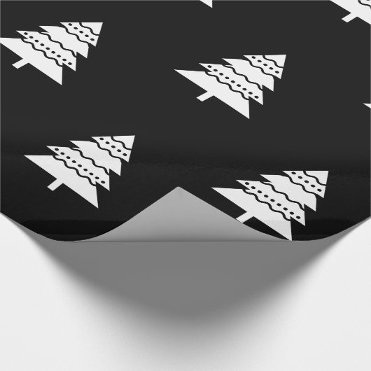 Modernes Schwarzweiss-Weihnachtsbaum-Muster Geschenkpapier (Ecke)