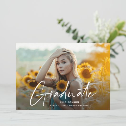 Modernes Script 2 Foto Abschluss Ankündigung (Stehend Vorderseite)