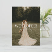 Modernes Script 2-Foto Hochzeitsfeiern Ankündigung (Stehend Vorderseite)