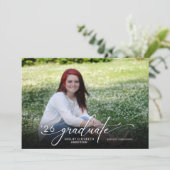 Modernes Script 2 Foto Horizontaler Abschluss Einladung (Stehend Vorderseite)