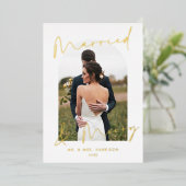 Modernes Script Arch Foto Verheiratet Merry Folien Feiertagskarte (Stehend vorne)