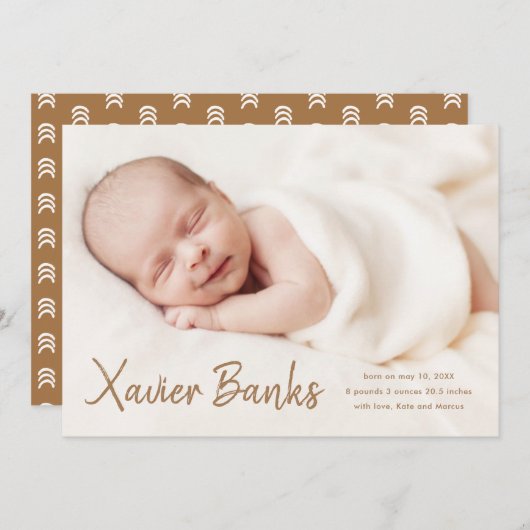 Modernes Script Baby Foto Birth Ankündigung (Vorne/Hinten)