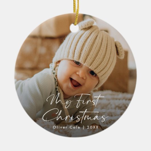 Modernes Script Baby's First Christmas Foto Keramik Ornament (Vorne)