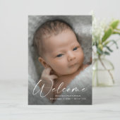 Modernes Script Begrüßung Kindergeburtsdetails des Dankeskarte (Stehend Vorderseite)