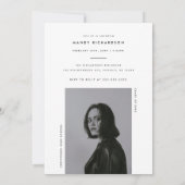 Modernes Script Black & White 2 Foto Abschluss Einladung (Rückseite)