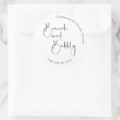Modernes Script Brautparty Brunch und Bubbly Runder Aufkleber (Tasche)