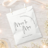 Modernes Script Brautparty Miss zu Mrs. Geschenktütchen (Ausgeschnitten)
