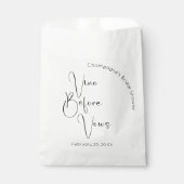 Modernes Script Brautparty Vino Before Vows Geschenktütchen (Vorderseite)