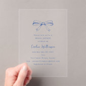 Modernes Script Coquette Bow Blue Brautparty Acryleinladungen (Insitu (Handheld))