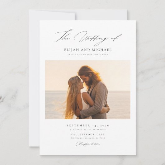 Modernes Script Elegant Beach Wedding Foto Einladung (Vorderseite)