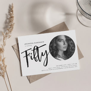 Modernes Script Foto 50. Geburtstag Schwarz & Weiß Einladung