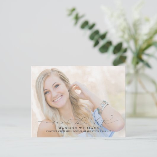 Modernes Script Foto Abschluss Save the Date Ankündigungspostkarte (Stehend Vorderseite)