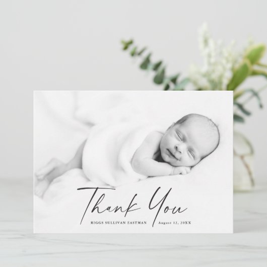 Modernes Script-Foto Baby Dankeskarte (Stehend Vorderseite)