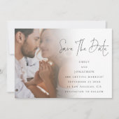 Modernes Script-Foto QR-Hochzeitsszenario speicher Save The Date (Vorderseite)