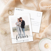 Modernes Script Foto Verlobt Ankündigung Postkarte
