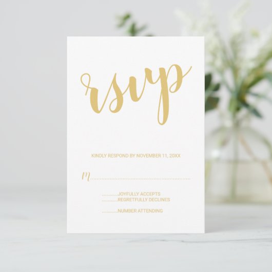 Modernes Script Gold Wedding RSVP Karte (Stehend Vorderseite)