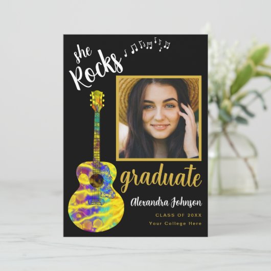 Modernes Script Graduate Foto Psychedelic Guitar Einladung (Stehend Vorderseite)