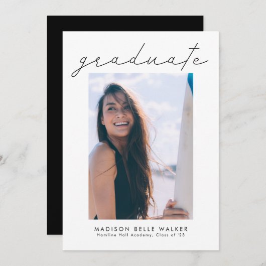 Modernes Script Graduation Party Foto Einladung (Vorne/Hinten)