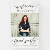 Modernes Script Graduation Party Foto Willkommen Banner (Vertikal)