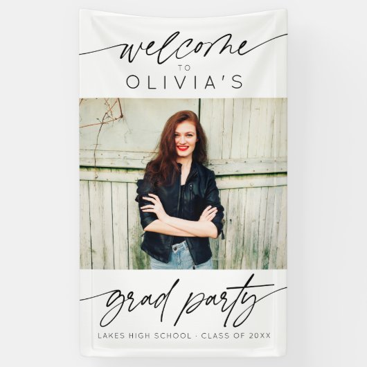 Modernes Script Graduation Party Foto Willkommen Banner (Vertikal)