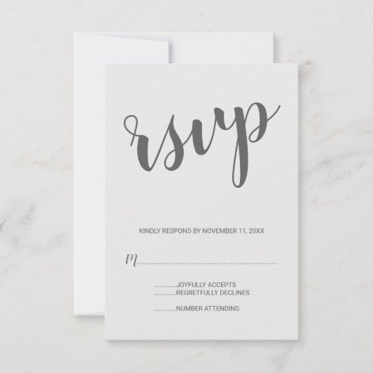 Modernes Script Gray Wedding RSVP Karte (Vorderseite)