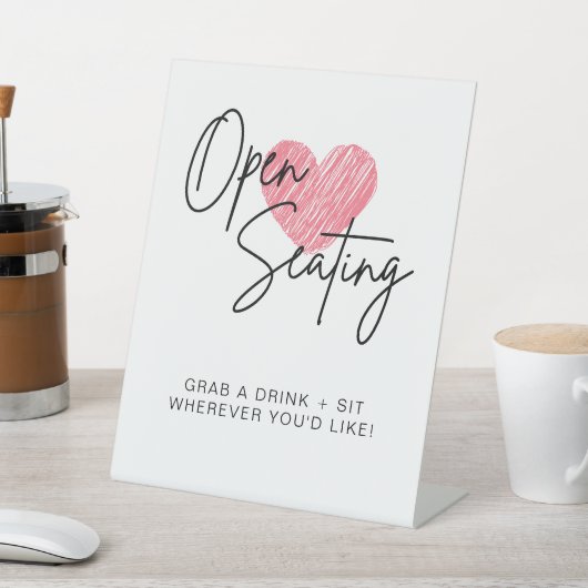 Modernes Script Heart Open Seating Wedding Sign Sockelschild (In SItu)
