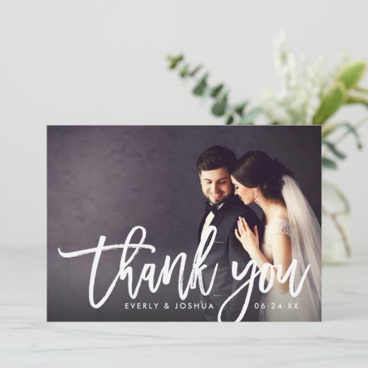 Modernes Script-Hochzeitsskript - Foto Vielen Dank Dankeskarte (Stehend Vorderseite)