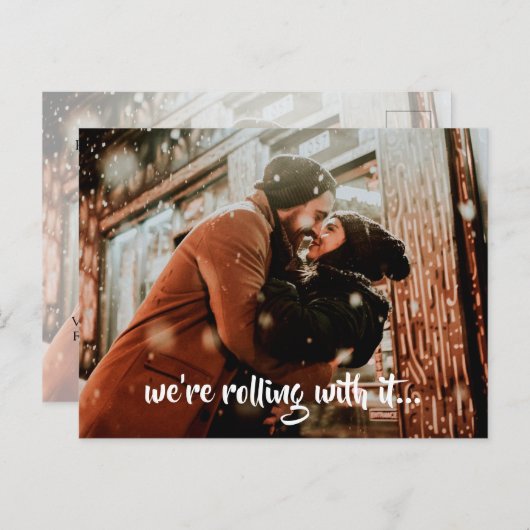 Modernes Script-Hochzeitsstift Save the Date Ankündigungspostkarte (Vorne/Hinten)