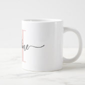 Modernes Script Monogram Custom Jumbo Jumbo-Tasse (Rechts)