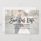 Modernes Script-Overlay für Pinselstriche Rette un Save The Date (Vorderseite)