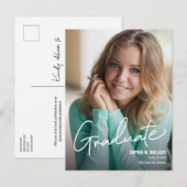 Modernes Script Personalisiert Graduate Foto Ankündigungspostkarte (Vorne/Hinten)