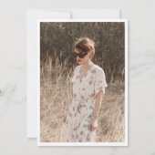 Modernes Script Rosa Red Edgy Graduation Party Fot Einladung (Rückseite)