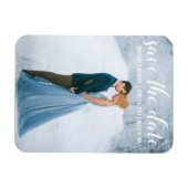 Modernes Script Save the Date Verlobung Foto W Magnet (Horizontal)