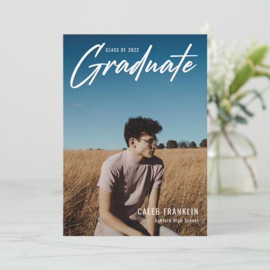 Modernes Script Senior Class Foto Abschluss (Stehend Vorderseite)