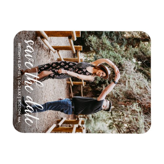 Modernes Script-Verlobung-Foto Save the Date Magnet (Horizontal)