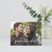 Modernes Script-Verlobung-Foto Save the Date Postkarte (Stehend Vorderseite)