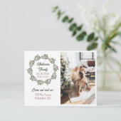 Modernes Script Weihnachtsmann Foto Moving Ankündigungspostkarte (Stehend Vorderseite)