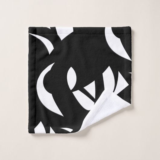 Modernes Set mit weißem/schwarzem Badehandtuch (Waschlappen)