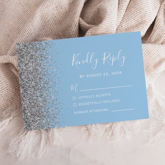 Modernes Silver Glitzer Edge Pastel Blue RSVP Karte