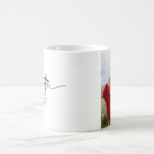 Modernes Skript Cross Graduate Foto Abschluss Kaffeetasse (Mittel)