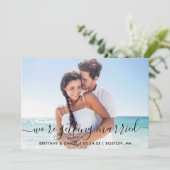Modernes Skript, das Save the Date heiraten soll (Stehend Vorderseite)