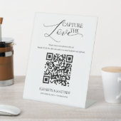 Modernes Skript erfassen die Liebe mit QR-Code Sockelschild (In SItu)