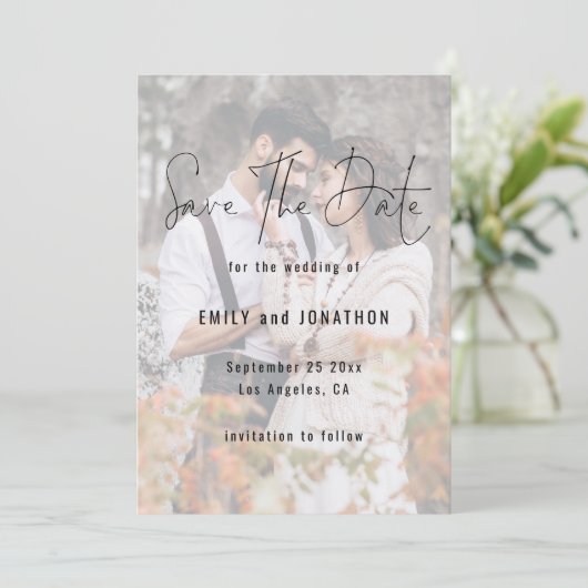 Modernes Skript-Foto-Overlay QR-Code Hochfahren Save The Date (Stehend Vorderseite)