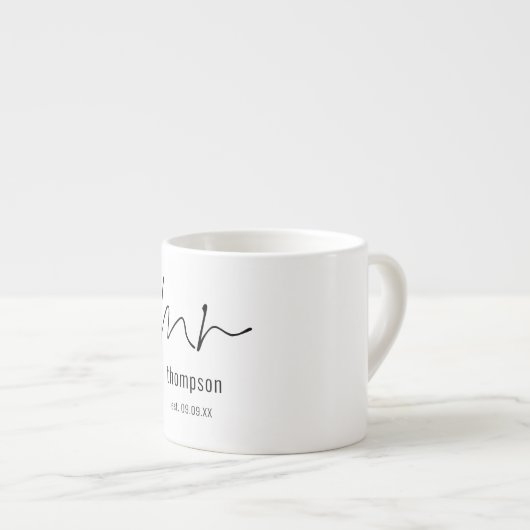 Modernes Skript Name Wedding Box Idee Espressotasse (Vorderseite Rechts)