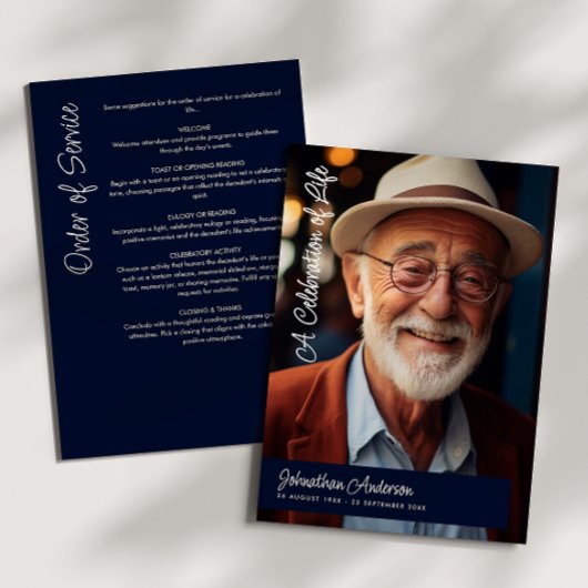 Modernes Skript Navy Blue & White Beerdigung/ Memo Programm