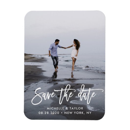 Modernes Skript-Save the Date-Foto Magnet (Vertikal)