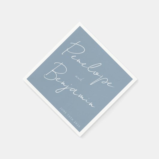 Modernes Skripthandwriting Dusty Blue Wedding Serviette (Ecke)