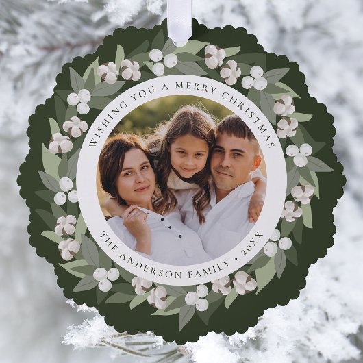 Modernes Snowberry Greenery Wreath Foto Ornament Karte